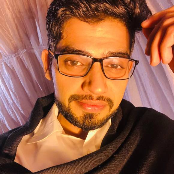 Poshmark profile picture for @fawad